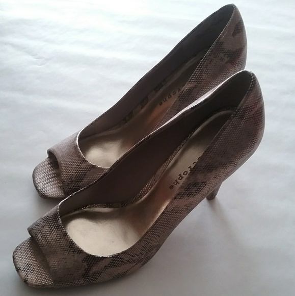 Apostrophe Sz 9 Open Toe Pumps NWOT - Picture 5 of 7
